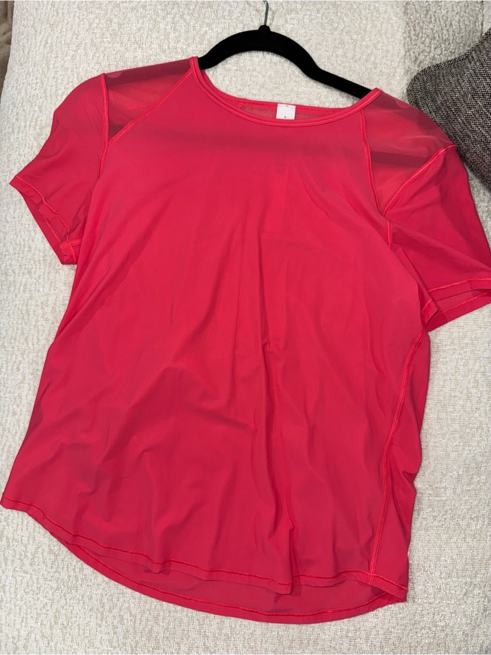 pink lululemon tee